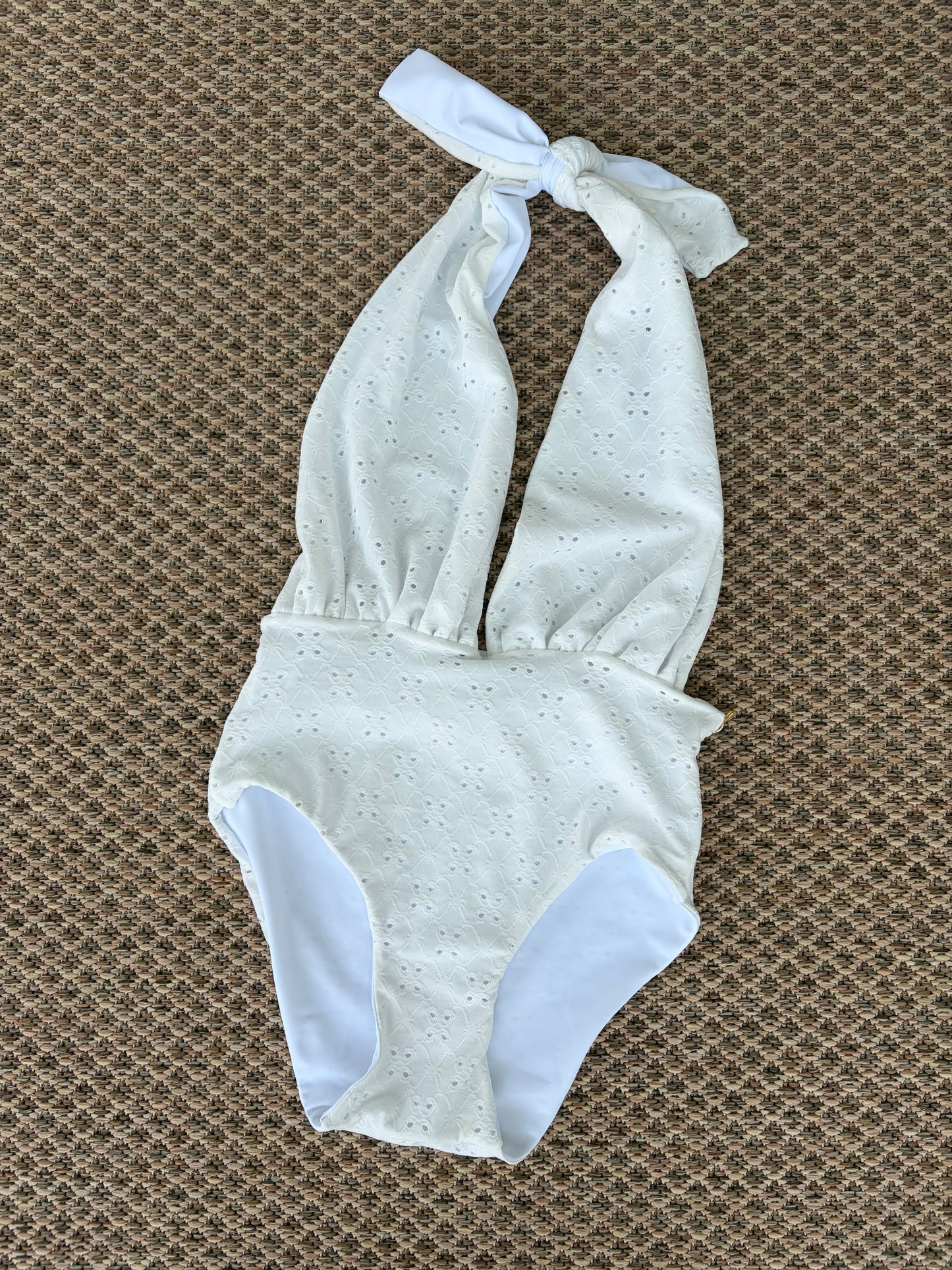 Eyelet Averi One Piece