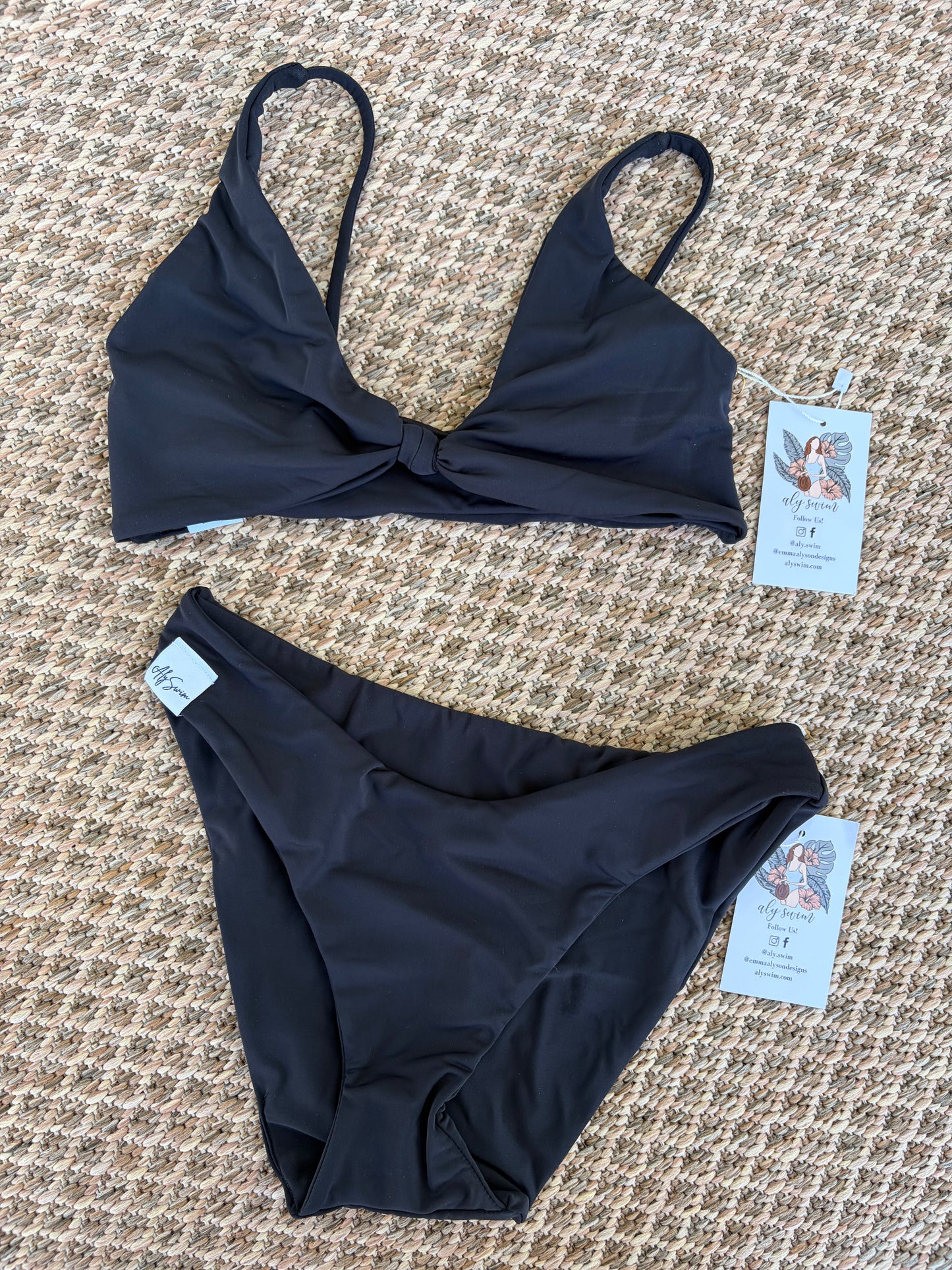 Small Black Alyson Top