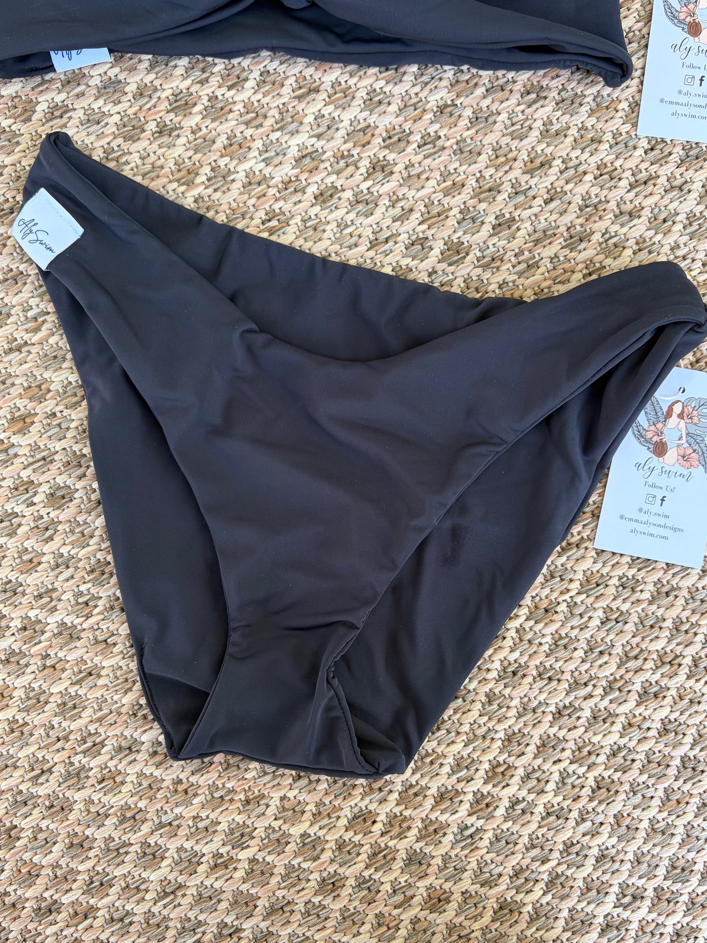 Small Black Winnie Bottoms