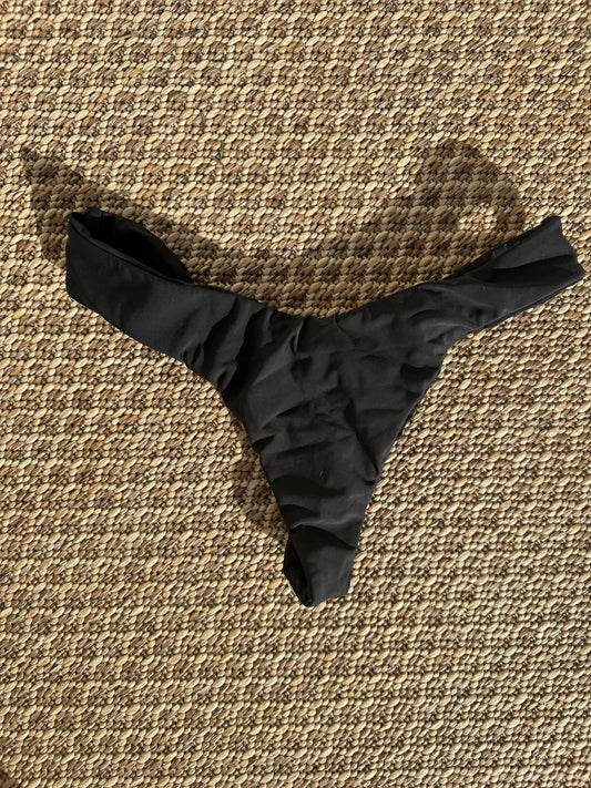 Medium Black Winnie Bottom Thong