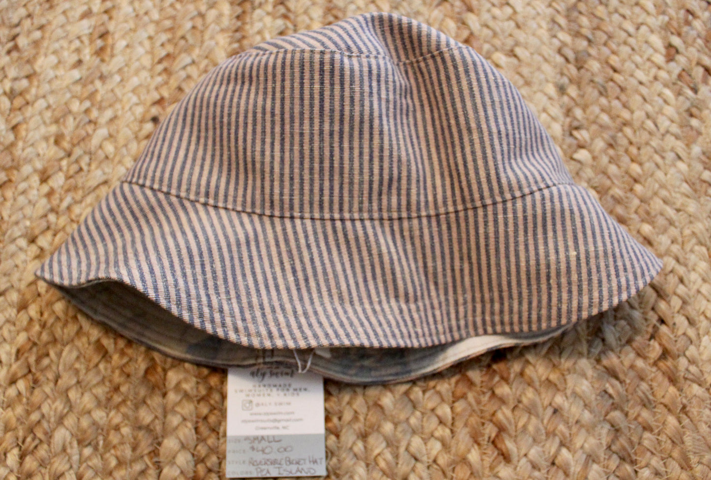 Small Pea Island + Stripe Bucket Hat