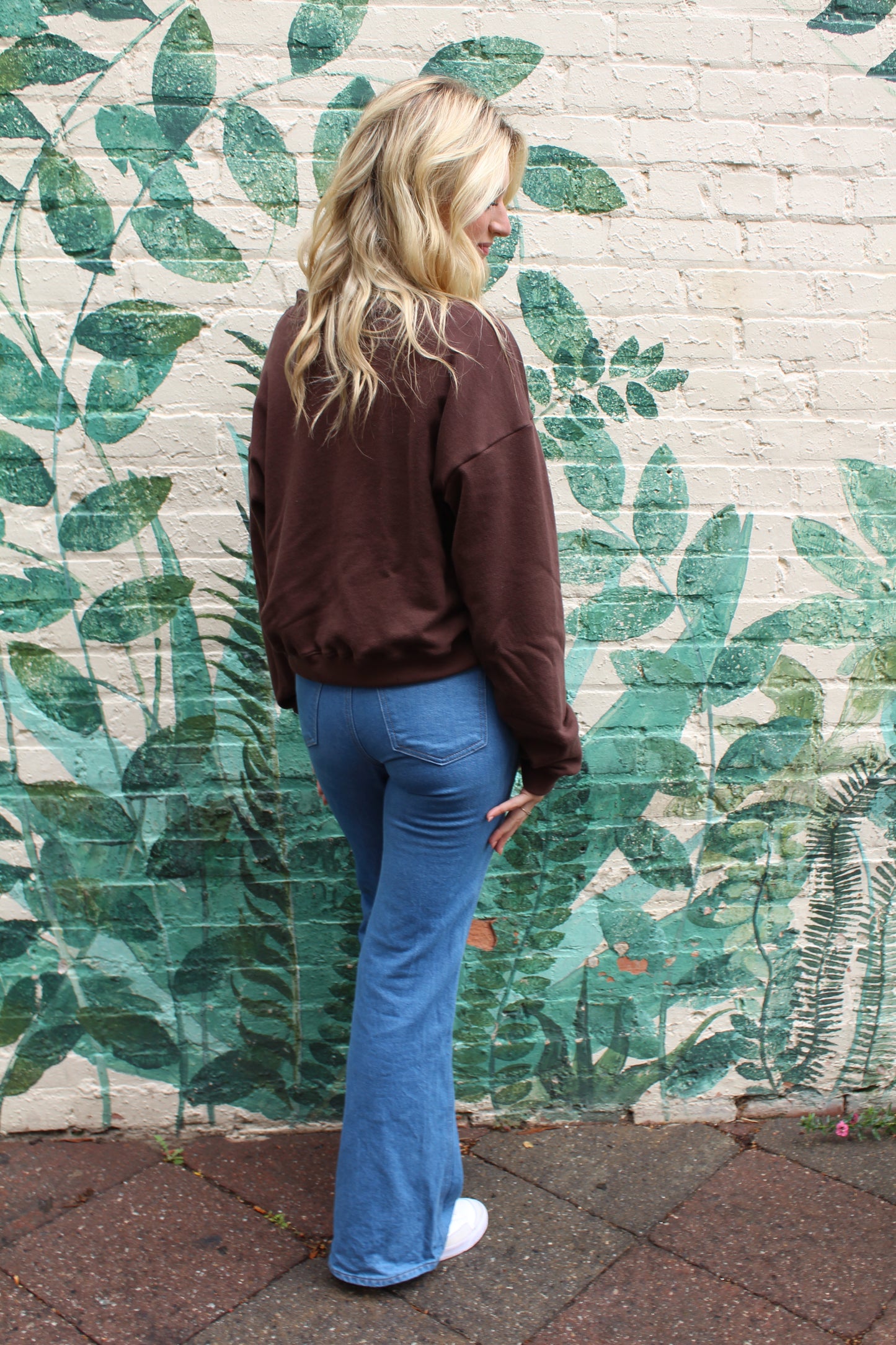 Medium Boone Brown Crewneck